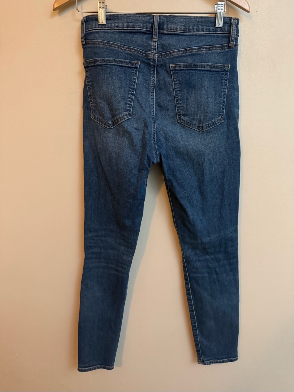 Gap True Skinny High-Rise Jeans in Medium Indigo - Picture 5 of 5